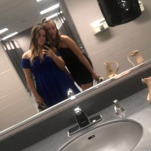 Meet your Posher, Caitlin